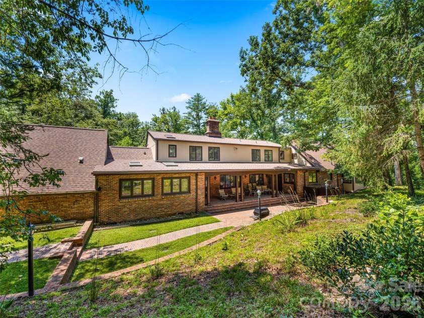 122 Stuyvesant Road, Asheville, NC 28803.  MLS# CAR4409602, YatesRealty ID 41640. 