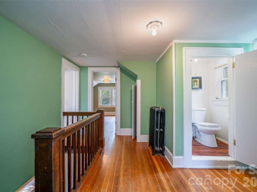 76 Starnes Cove Road, Asheville, NC 28806.  MLS# CAR4406015, YatesRealty ID 41642. 