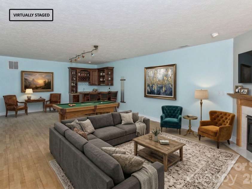 100 Titleist Way, Hendersonville, NC 28739.  MLS# CAR4407640, YatesRealty ID 41644. 