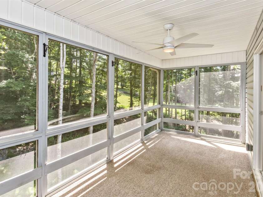 100 Titleist Way, Hendersonville, NC 28739.  MLS# CAR4407640, YatesRealty ID 41644. Upper Deck