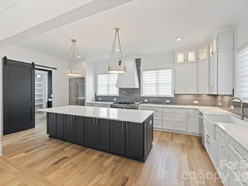 5014 Ohm Lane, Charlotte, NC 28270.  MLS# CAR4411173, YatesRealty ID 41646. 