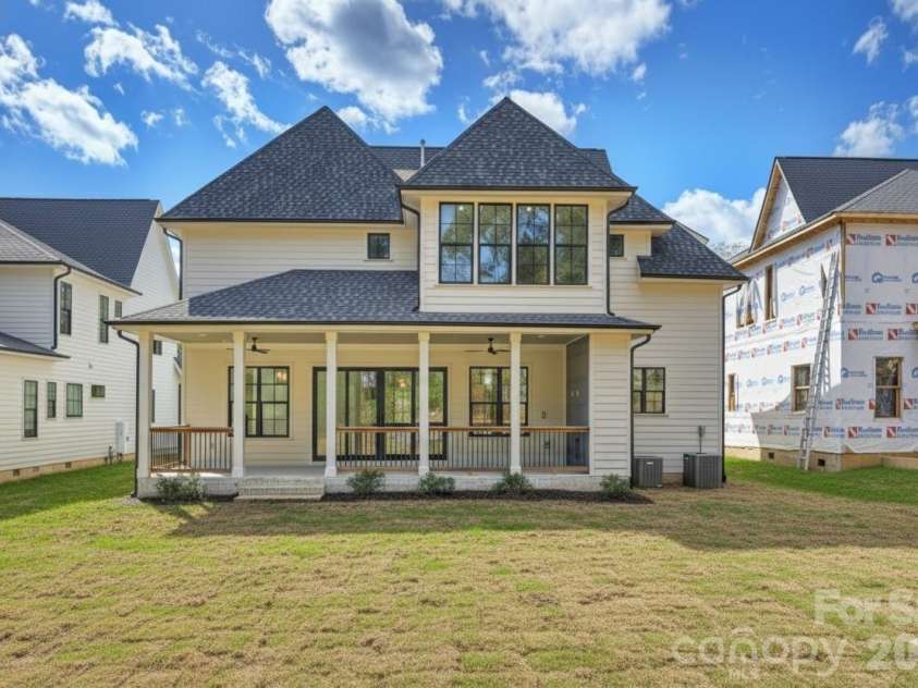 5014 Ohm Lane, Charlotte, NC 28270.  MLS# CAR4411173, YatesRealty ID 41646. Great backyard