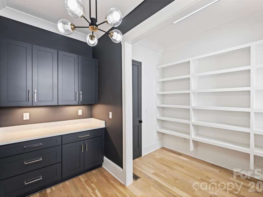 5014 Ohm Lane, Charlotte, NC 28270.  MLS# CAR4411173, YatesRealty ID 41646. Scullery