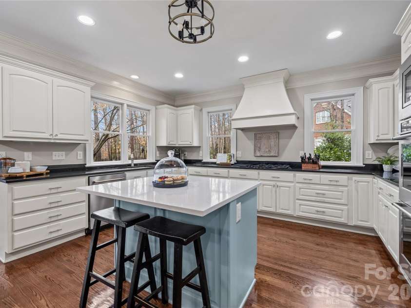 1009 Honors Court, Waxhaw, NC 28173.  MLS# CAR4409471, YatesRealty ID 41647. 