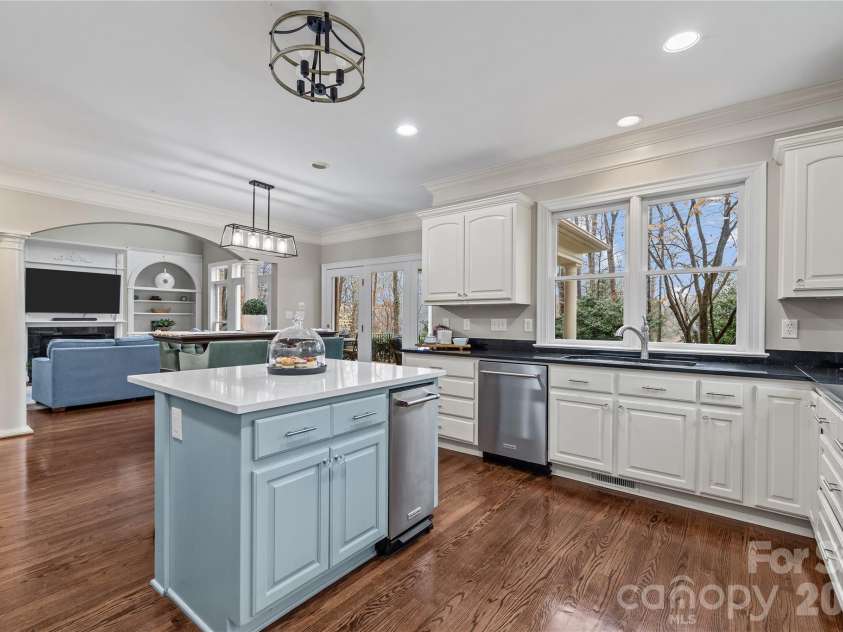 1009 Honors Court, Waxhaw, NC 28173.  MLS# CAR4409471, YatesRealty ID 41647. 