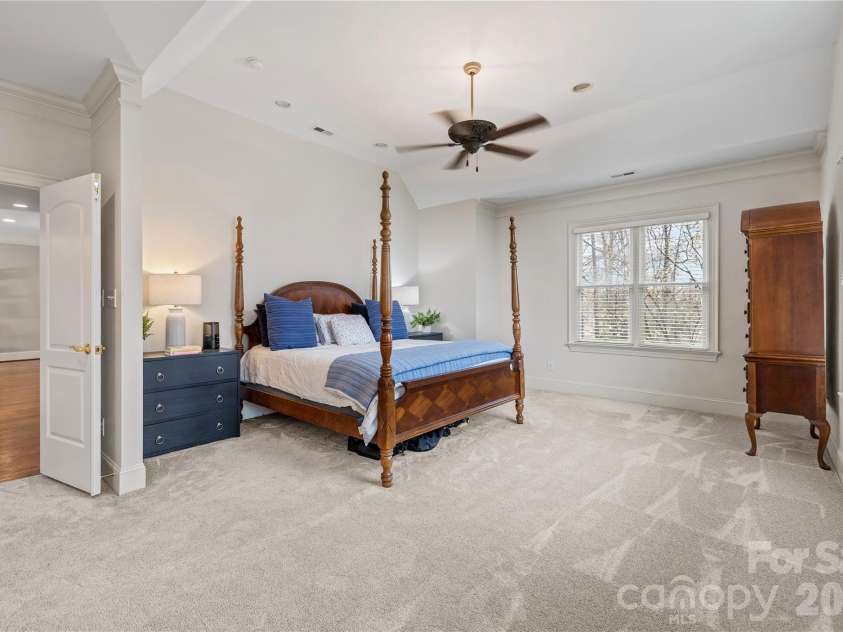 1009 Honors Court, Waxhaw, NC 28173.  MLS# CAR4409471, YatesRealty ID 41647. 