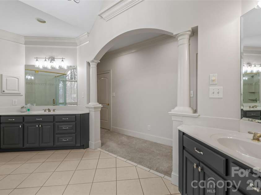 1009 Honors Court, Waxhaw, NC 28173.  MLS# CAR4409471, YatesRealty ID 41647. 