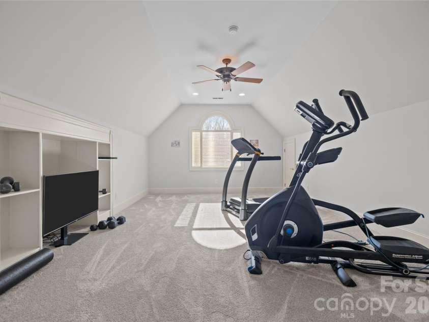 1009 Honors Court, Waxhaw, NC 28173.  MLS# CAR4409471, YatesRealty ID 41647. 