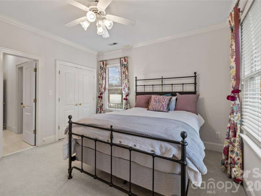 1009 Honors Court, Waxhaw, NC 28173.  MLS# CAR4409471, YatesRealty ID 41647. 