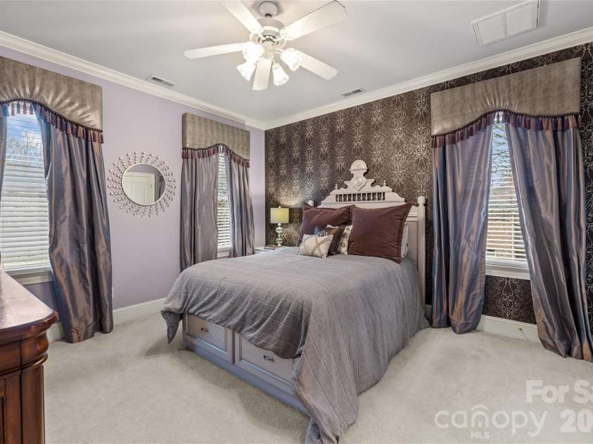 1009 Honors Court, Waxhaw, NC 28173.  MLS# CAR4409471, YatesRealty ID 41647. 