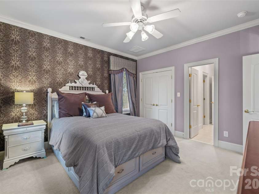 1009 Honors Court, Waxhaw, NC 28173.  MLS# CAR4409471, YatesRealty ID 41647. 