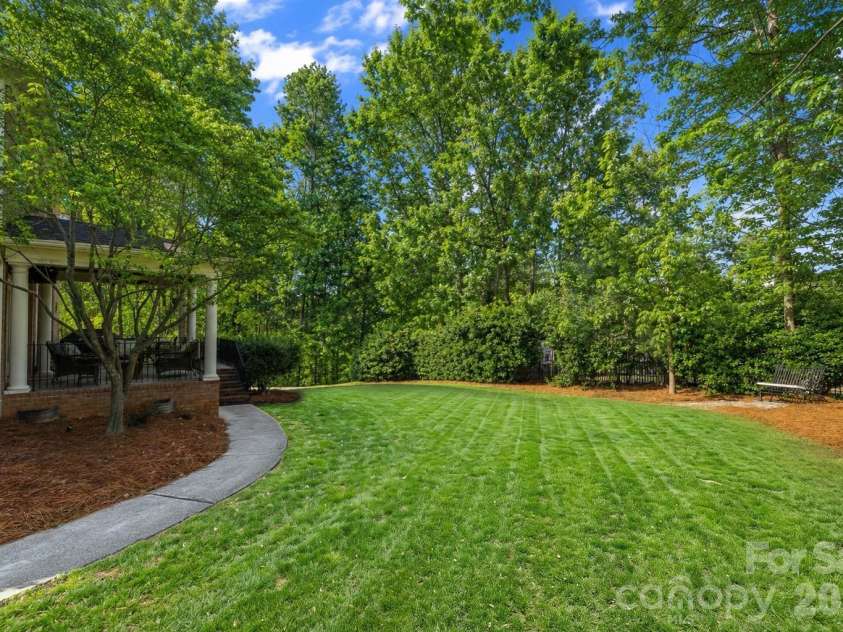 1009 Honors Court, Waxhaw, NC 28173.  MLS# CAR4409471, YatesRealty ID 41647. 
