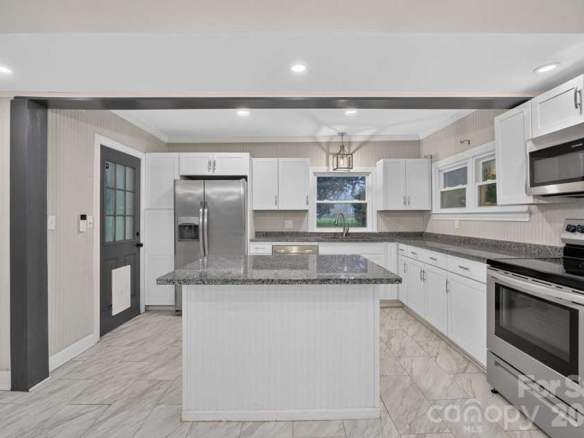 413 Main Street, Cleveland, NC 27013.  MLS# CAR4407248, YatesRealty ID 41649. 