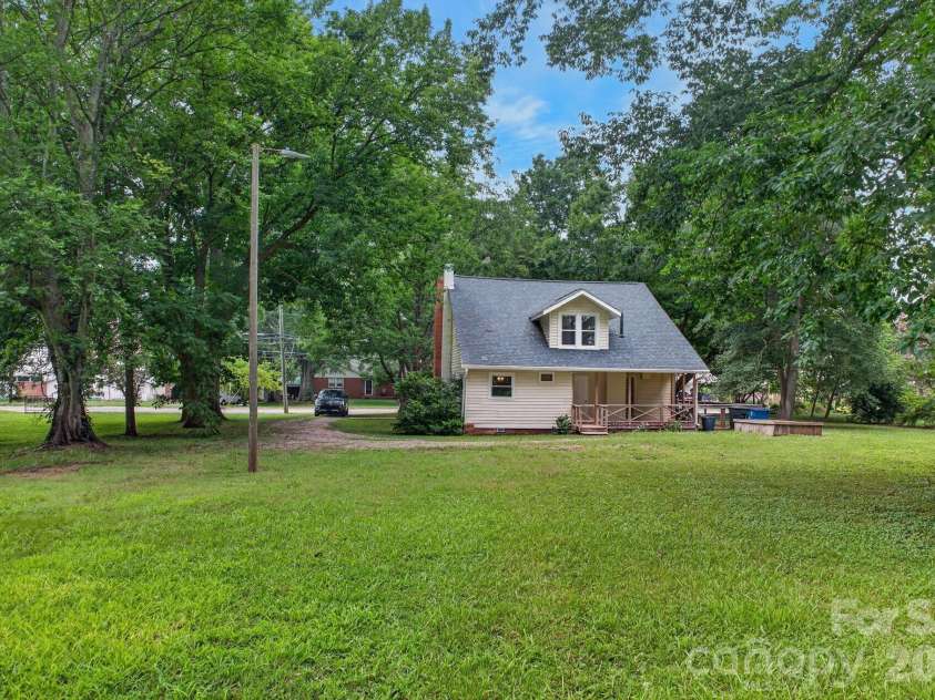 413 Main Street, Cleveland, NC 27013.  MLS# CAR4407248, YatesRealty ID 41649. 