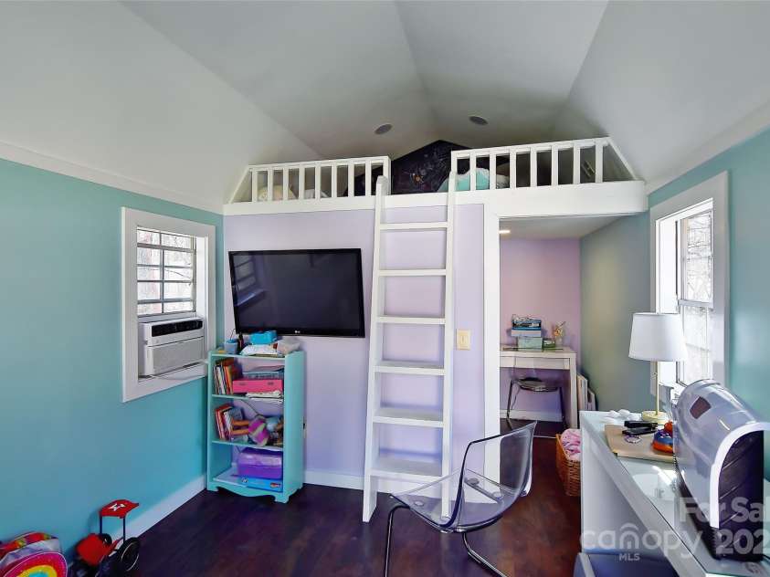 9414 Machado Drive, Indian Trail, NC 28079.  MLS# CAR4222379, YatesRealty ID 4165. 