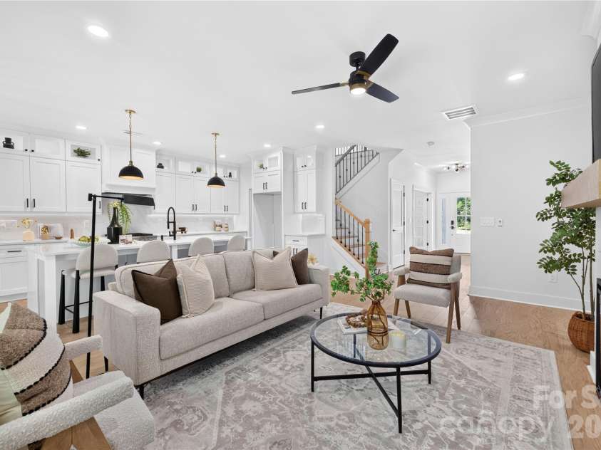2316 Chateau Court, Matthews, NC 28105.  MLS# CAR4401109, YatesRealty ID 41650. 