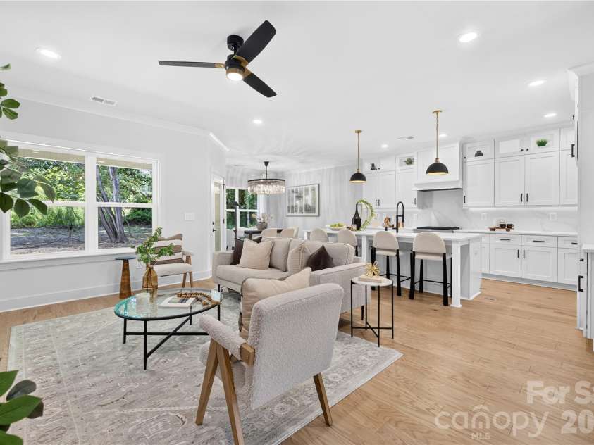 2316 Chateau Court, Matthews, NC 28105.  MLS# CAR4401109, YatesRealty ID 41650. 
