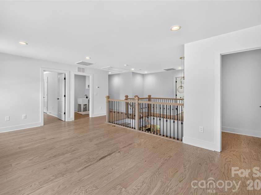2316 Chateau Court, Matthews, NC 28105.  MLS# CAR4401109, YatesRealty ID 41650. 