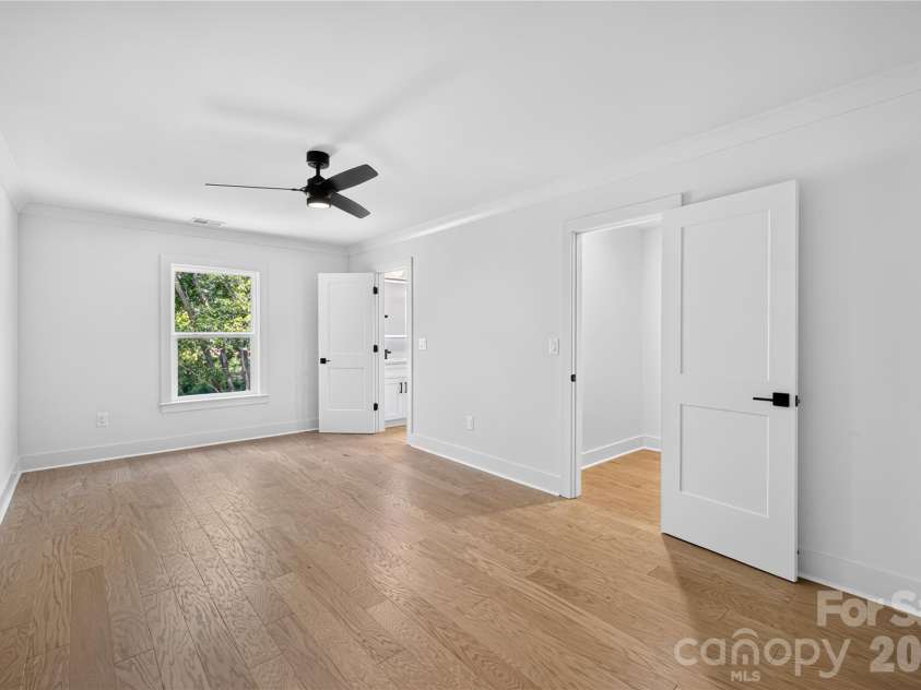 2316 Chateau Court, Matthews, NC 28105.  MLS# CAR4401109, YatesRealty ID 41650. 
