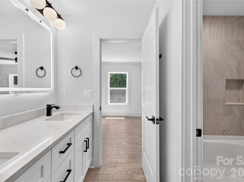 2316 Chateau Court, Matthews, NC 28105.  MLS# CAR4401109, YatesRealty ID 41650. 