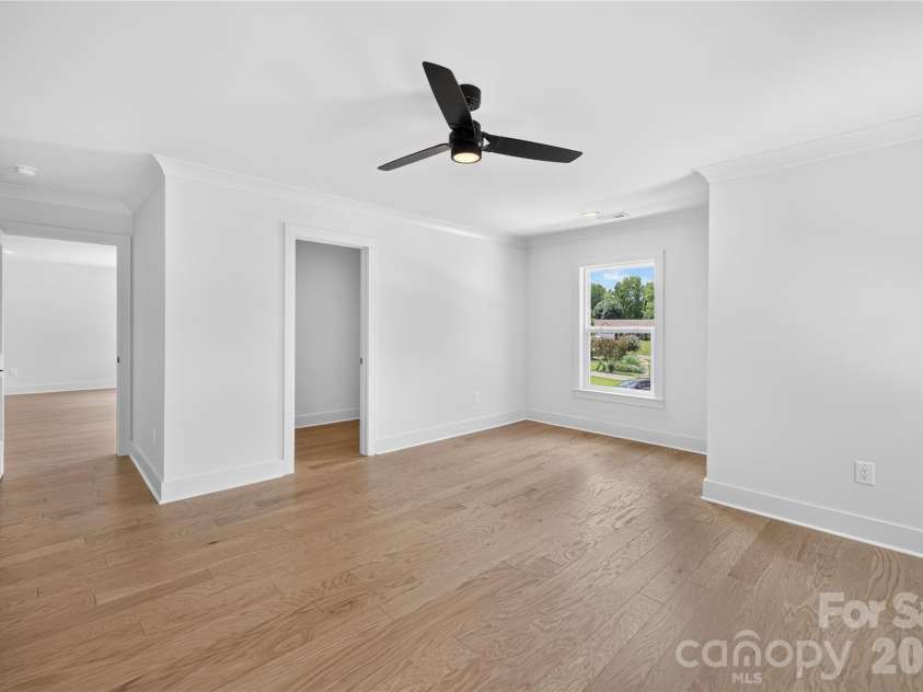 2316 Chateau Court, Matthews, NC 28105.  MLS# CAR4401109, YatesRealty ID 41650. 