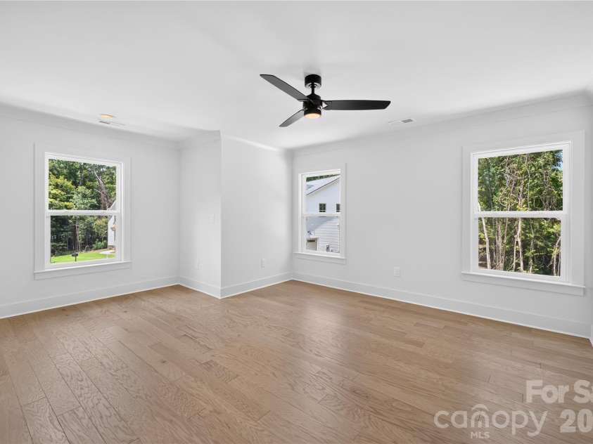 2316 Chateau Court, Matthews, NC 28105.  MLS# CAR4401109, YatesRealty ID 41650. 