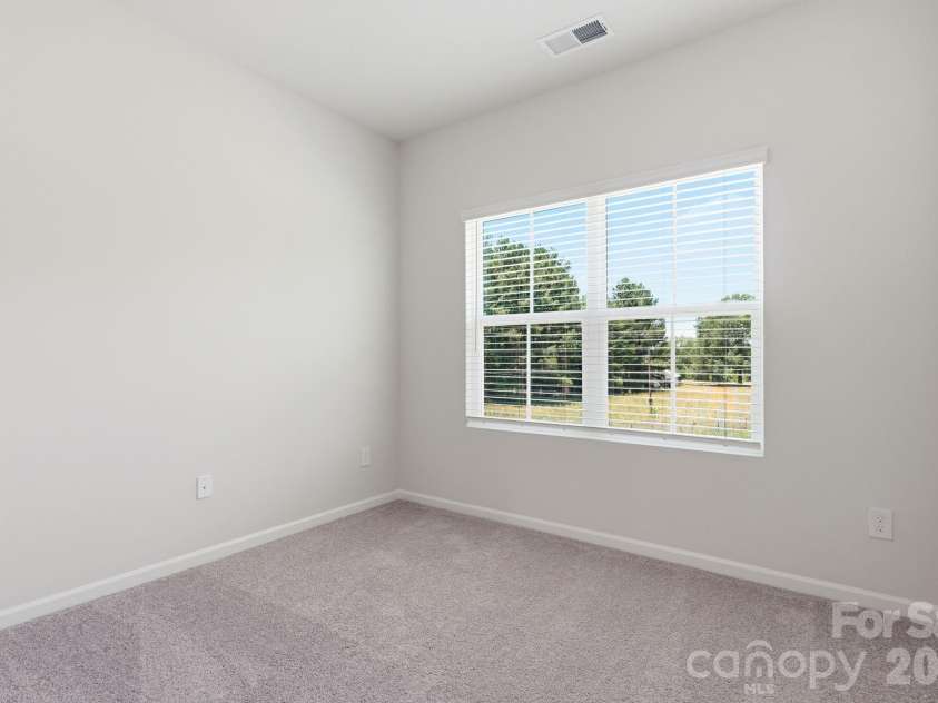 4614 Lakeview Road, Charlotte, NC 28216.  MLS# CAR4406194, YatesRealty ID 41652. 