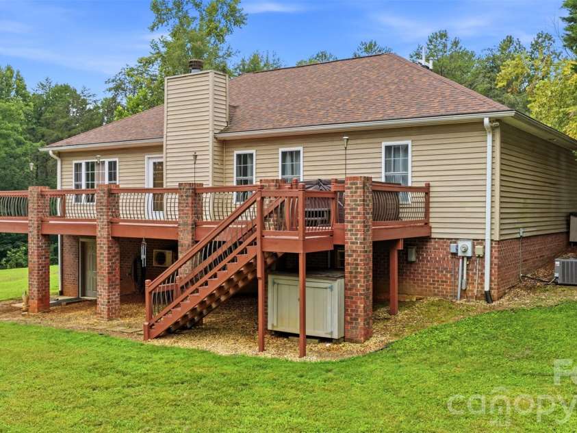 199 Bethlehem Manufacturing Lane, Hickory, NC 28601.  MLS# CAR4406517, YatesRealty ID 41654. 