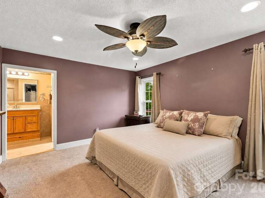 199 Bethlehem Manufacturing Lane, Hickory, NC 28601.  MLS# CAR4406517, YatesRealty ID 41654. Primary Bedroom