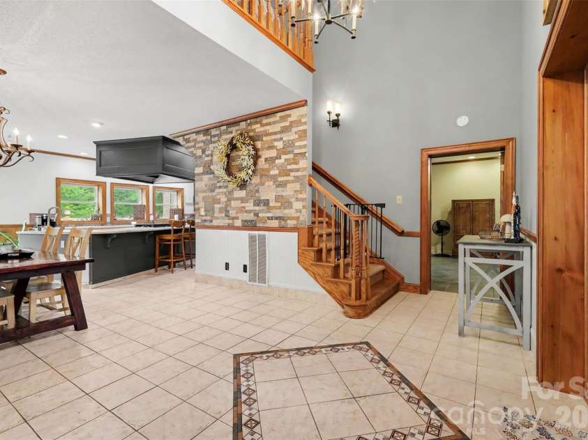 176 Eeb Lane, Statesville, NC 28625.  MLS# CAR4403023, YatesRealty ID 41655. 