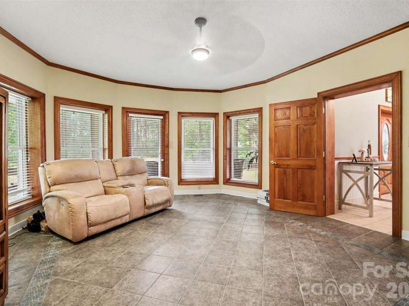 176 Eeb Lane, Statesville, NC 28625.  MLS# CAR4403023, YatesRealty ID 41655. 