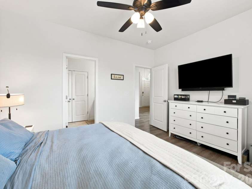 1101 Johns Walk Way, Belmont, NC 28012.  MLS# CAR4408103, YatesRealty ID 41657. 