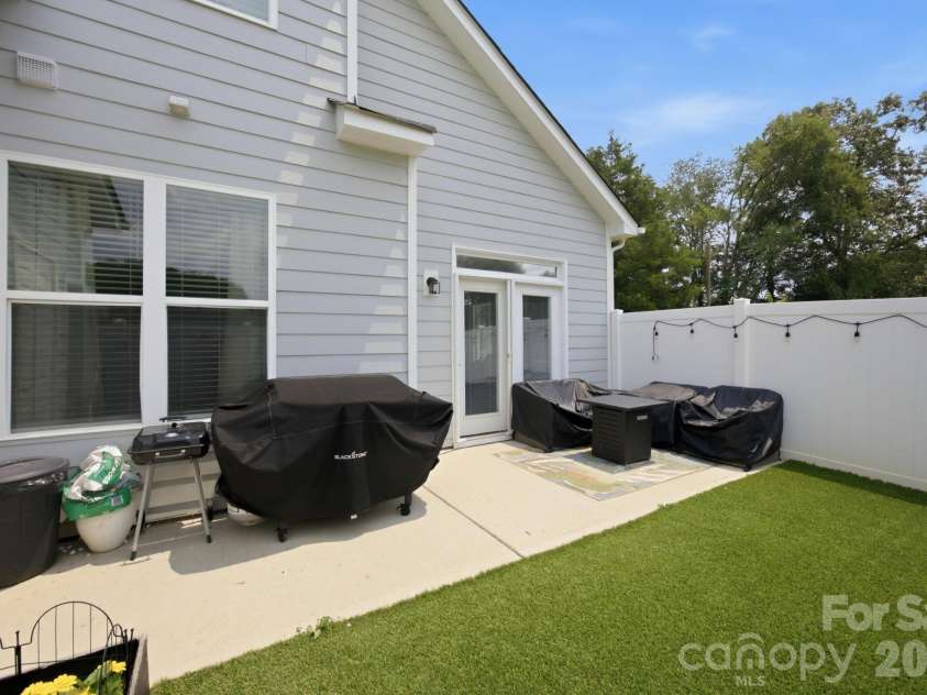 1101 Johns Walk Way, Belmont, NC 28012.  MLS# CAR4408103, YatesRealty ID 41657. 