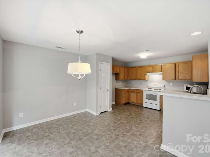 325 Dutchmans Meadow Drive, Mount Holly, NC 28120.  MLS# CAR4404931, YatesRealty ID 41658. 