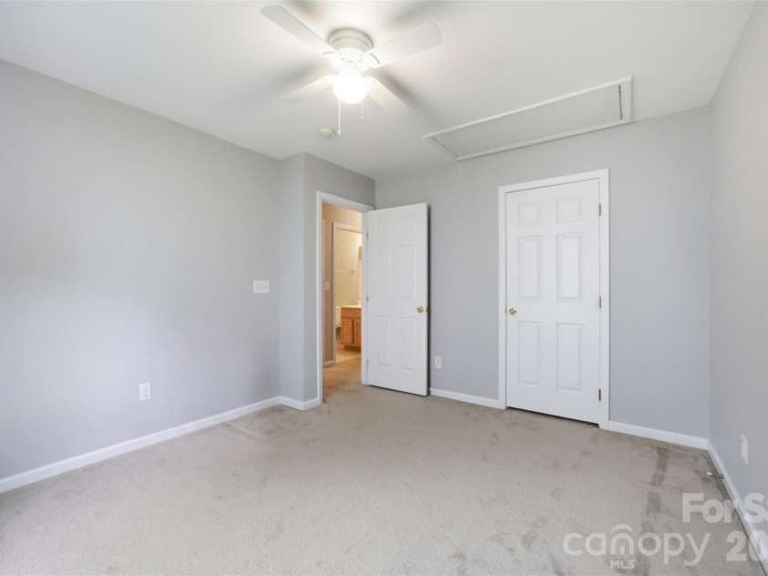 325 Dutchmans Meadow Drive, Mount Holly, NC 28120.  MLS# CAR4404931, YatesRealty ID 41658. 