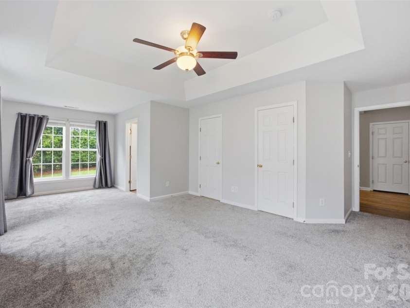 325 Dutchmans Meadow Drive, Mount Holly, NC 28120.  MLS# CAR4404931, YatesRealty ID 41658. 