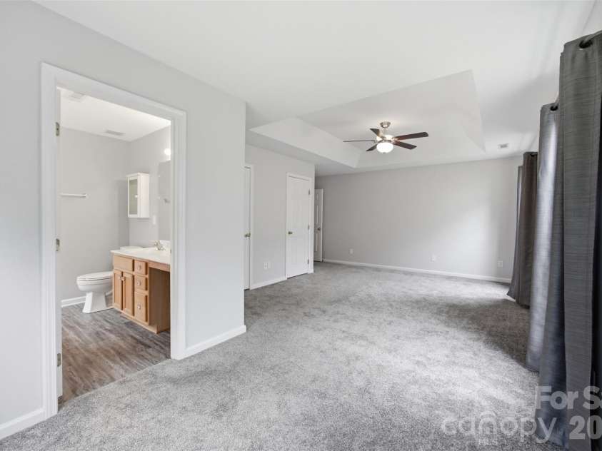 325 Dutchmans Meadow Drive, Mount Holly, NC 28120.  MLS# CAR4404931, YatesRealty ID 41658. 