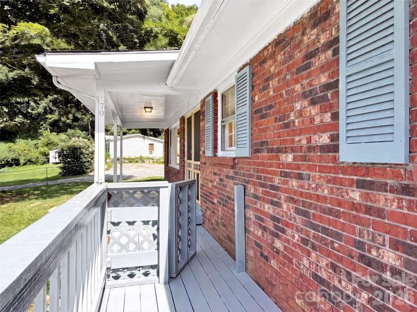 70 Iris Lane, Canton, NC 28716.  MLS# CAR4406779, YatesRealty ID 41659. 