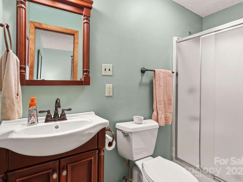 228 Snowshoe Loop, Newland, NC 28657.  MLS# CAR4311800, YatesRealty ID 4166. 