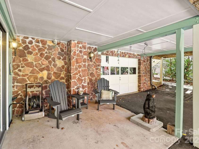 228 Snowshoe Loop, Newland, NC 28657.  MLS# CAR4311800, YatesRealty ID 4166. 