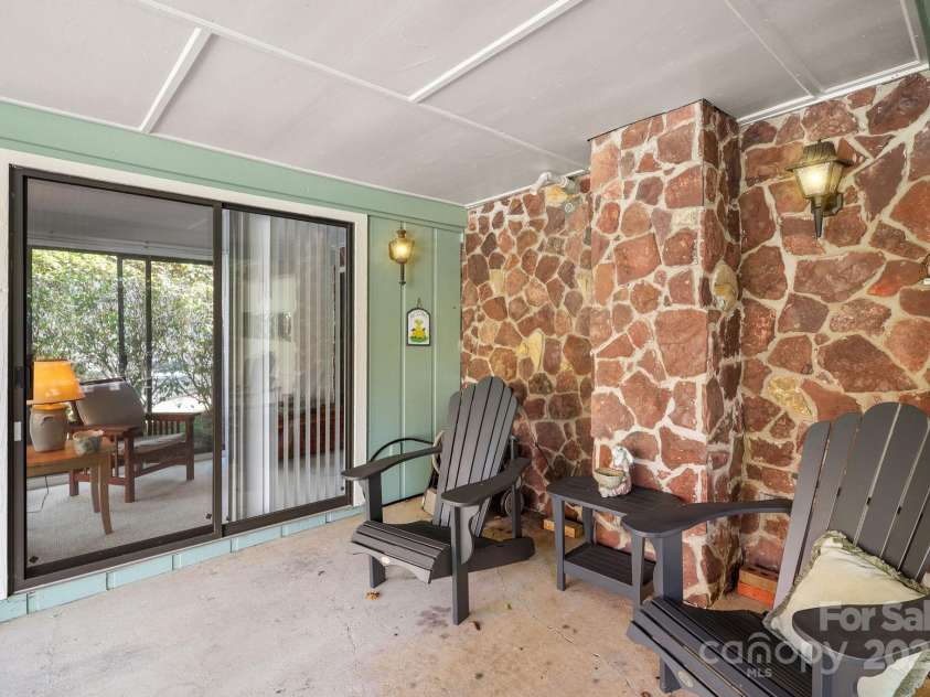 228 Snowshoe Loop, Newland, NC 28657.  MLS# CAR4311800, YatesRealty ID 4166. 