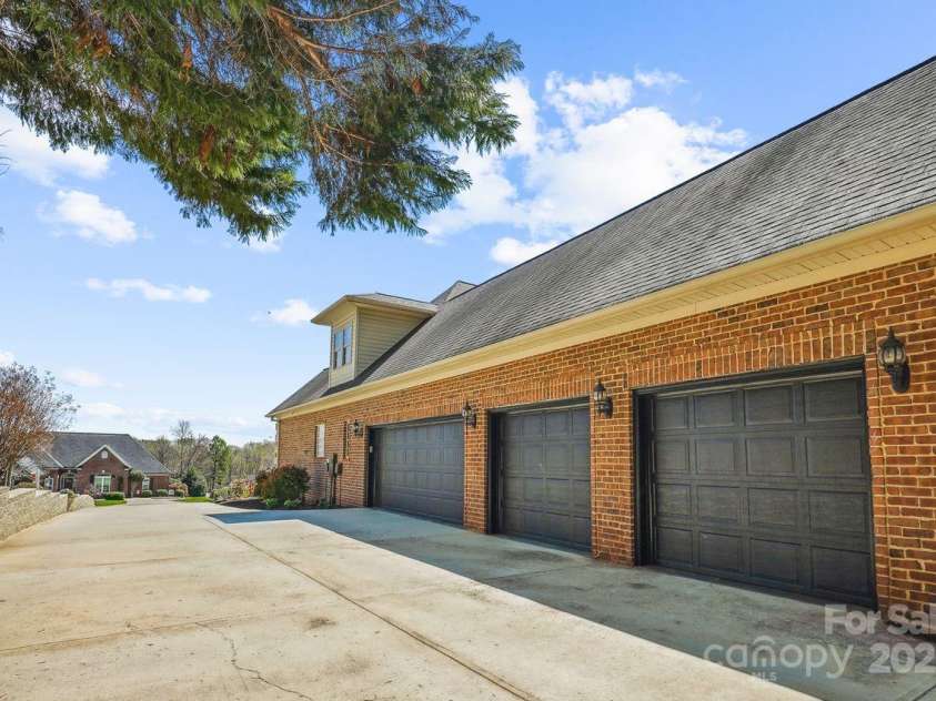 2508 Shaggy Bark Court, Belmont, NC 28012.  MLS# CAR4237716, YatesRealty ID 4166. 