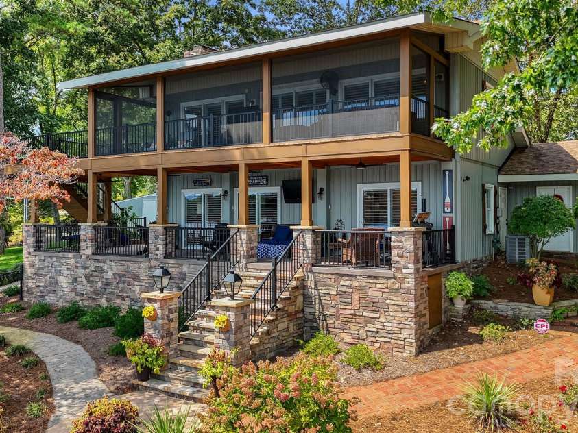 360 Tamarac Shores Drive, Salisbury, NC 28146.  MLS# CAR4301474, YatesRealty ID 4166. 