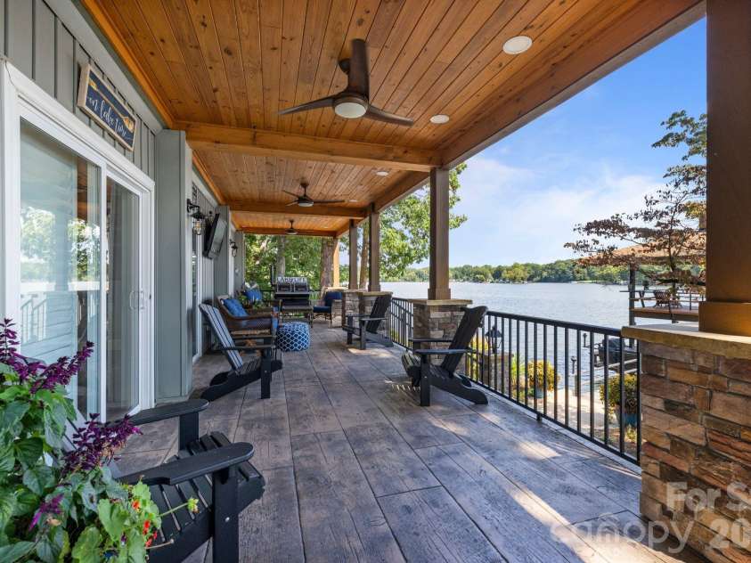 360 Tamarac Shores Drive, Salisbury, NC 28146.  MLS# CAR4301474, YatesRealty ID 4166. 
