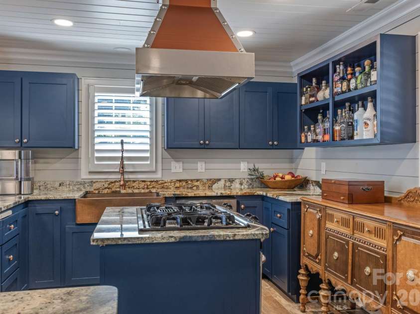 360 Tamarac Shores Drive, Salisbury, NC 28146.  MLS# CAR4301474, YatesRealty ID 4166. 