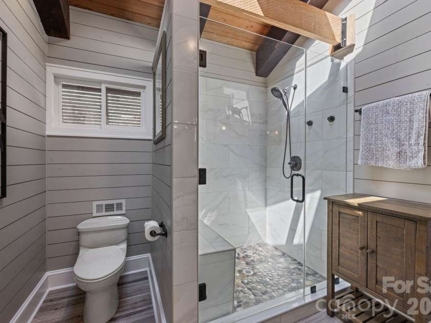 360 Tamarac Shores Drive, Salisbury, NC 28146.  MLS# CAR4301474, YatesRealty ID 4166. 