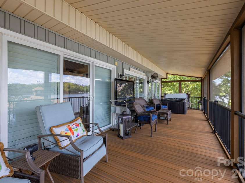 360 Tamarac Shores Drive, Salisbury, NC 28146.  MLS# CAR4301474, YatesRealty ID 4166. 