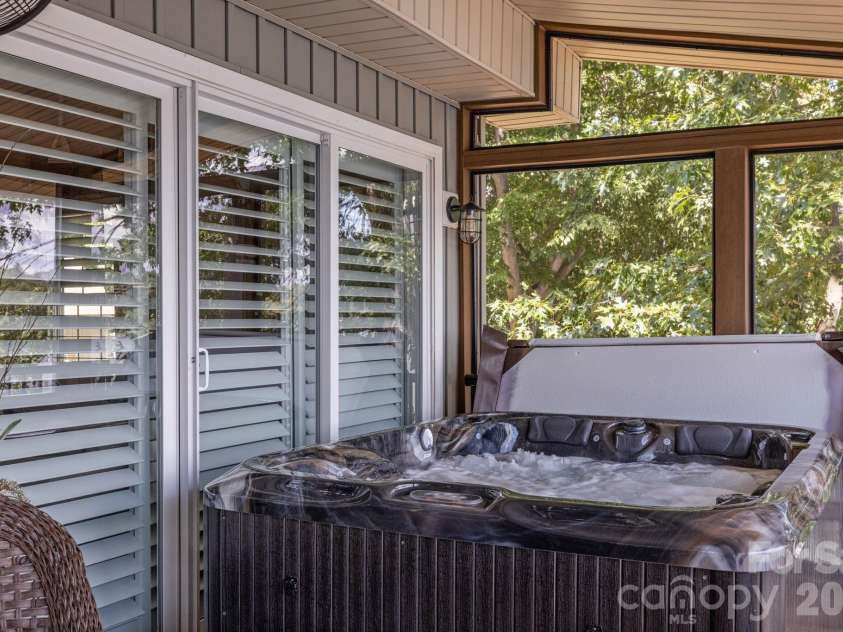 360 Tamarac Shores Drive, Salisbury, NC 28146.  MLS# CAR4301474, YatesRealty ID 4166. 