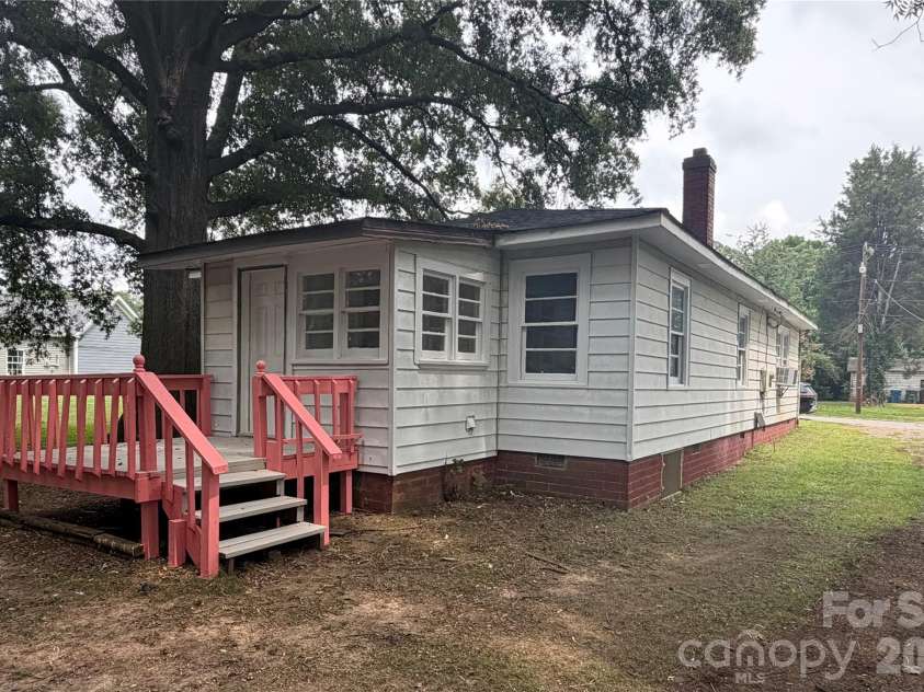 508 Shaver Street, Salisbury, NC 28144.  MLS# CAR4411202, YatesRealty ID 41660. 