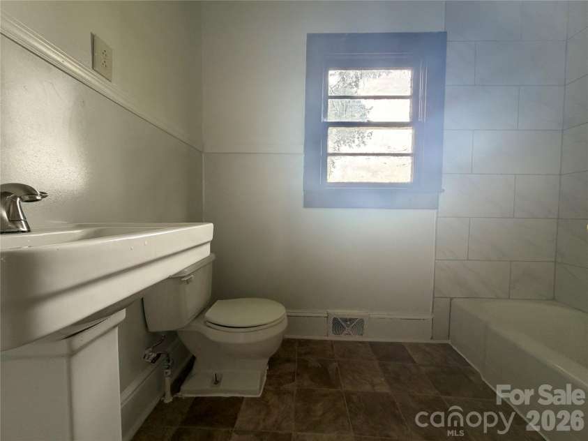 508 Shaver Street, Salisbury, NC 28144.  MLS# CAR4411202, YatesRealty ID 41660. 